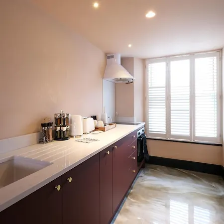 Konukevi Craig Walk 3*